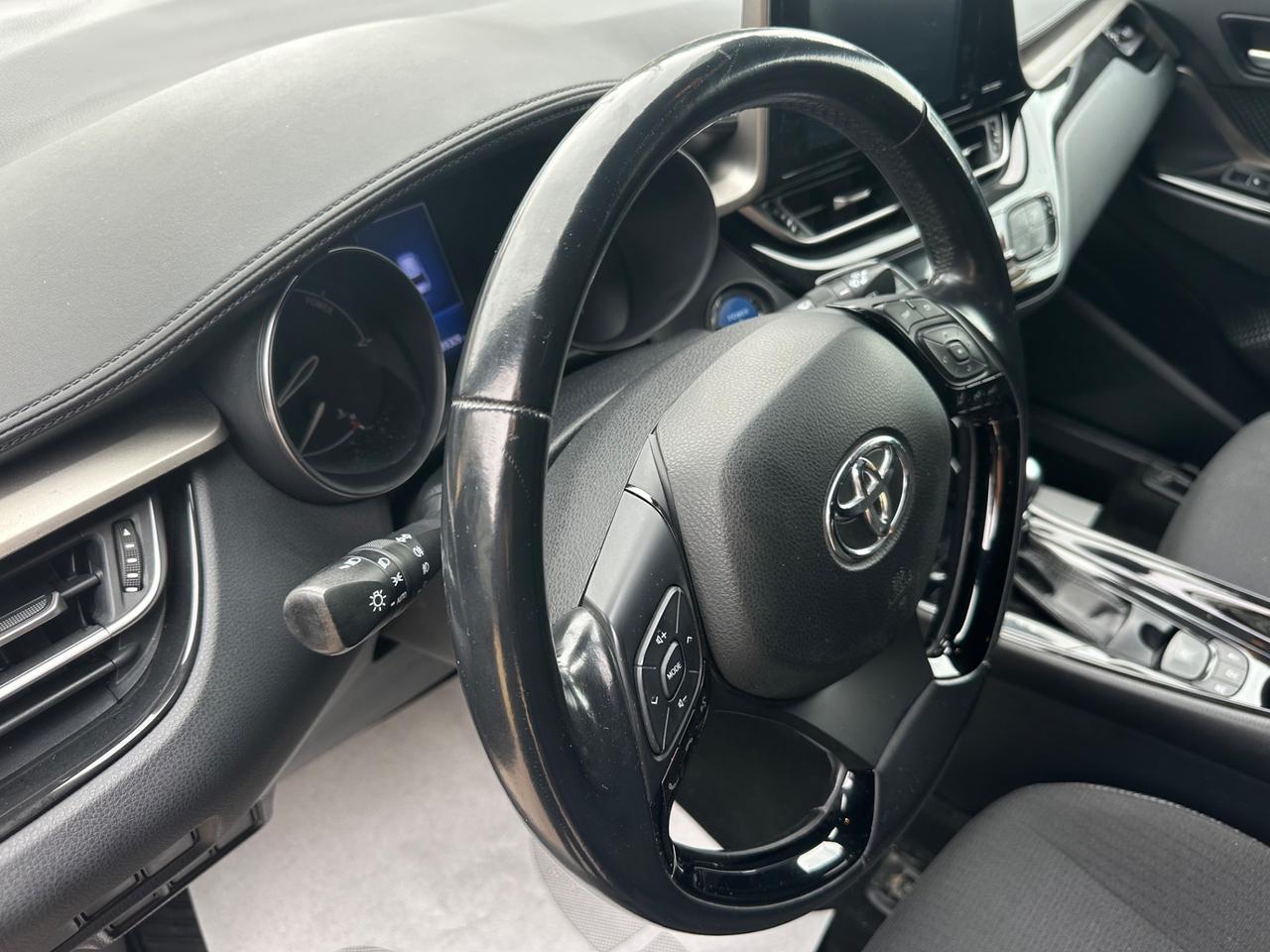 Toyota C-HR 1.8 Hybrid E-CVT Style 2018