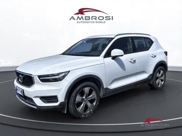 VOLVO XC40 T2 Geartronic Momentum