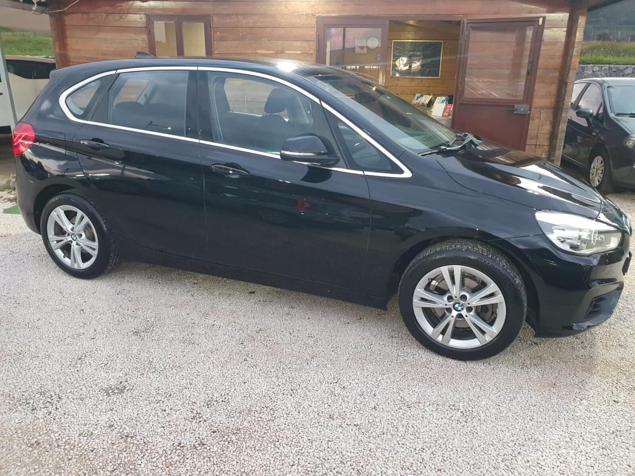 Bmw 2er Active Tourer 218d Active Tourer Luxury