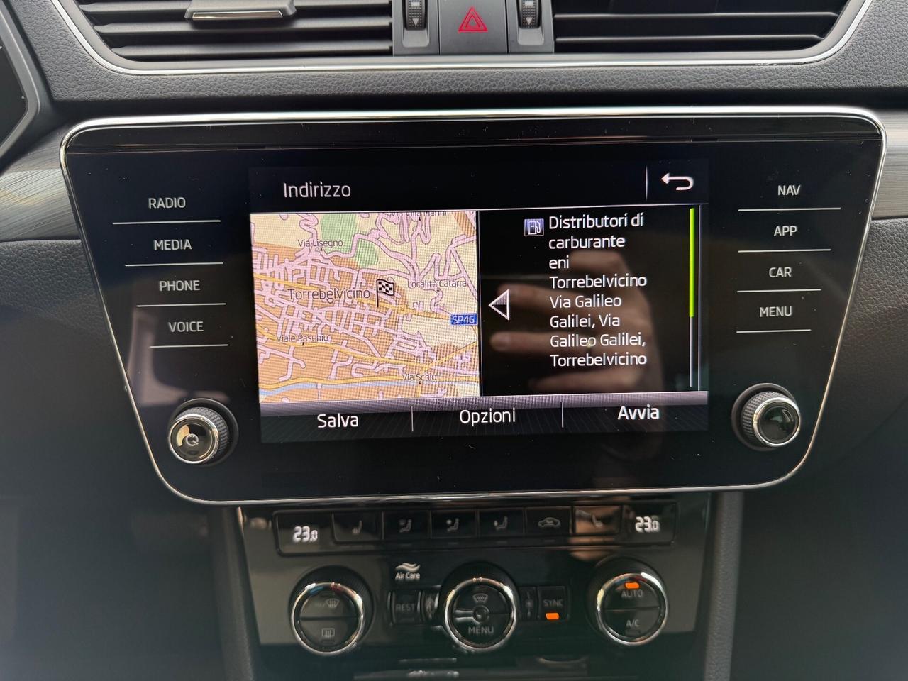 Skoda Superb 2.0 TDI 150 CV SCR DSG Wagon