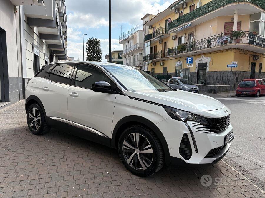 Peugeot 3008 1.5 hdi 130 allure certificata italia