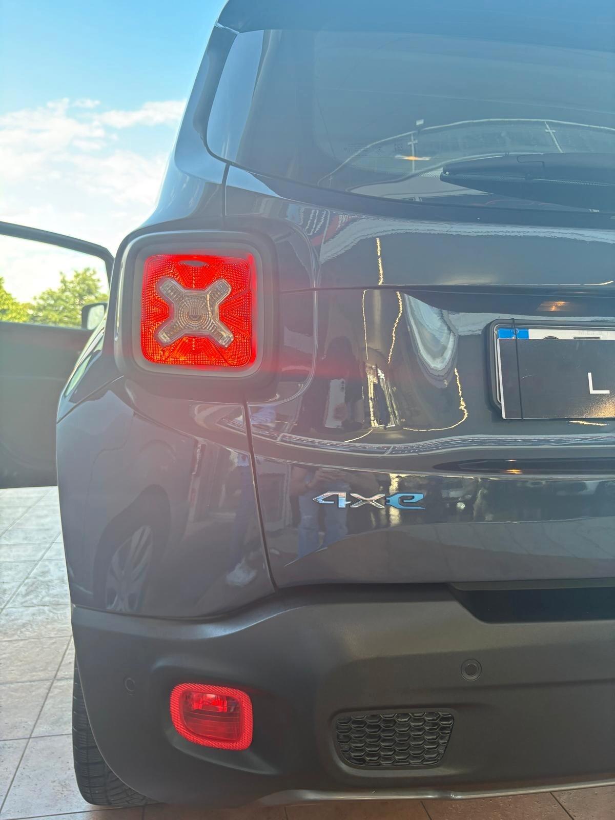 Jeep Renegade 1.3 T4 190CV PHEV 4xe AT6 Business Plus