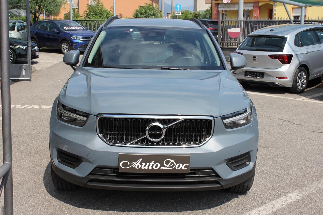 Volvo XC40 T3 Geartronic Momentum PRONTA CONSEGNA