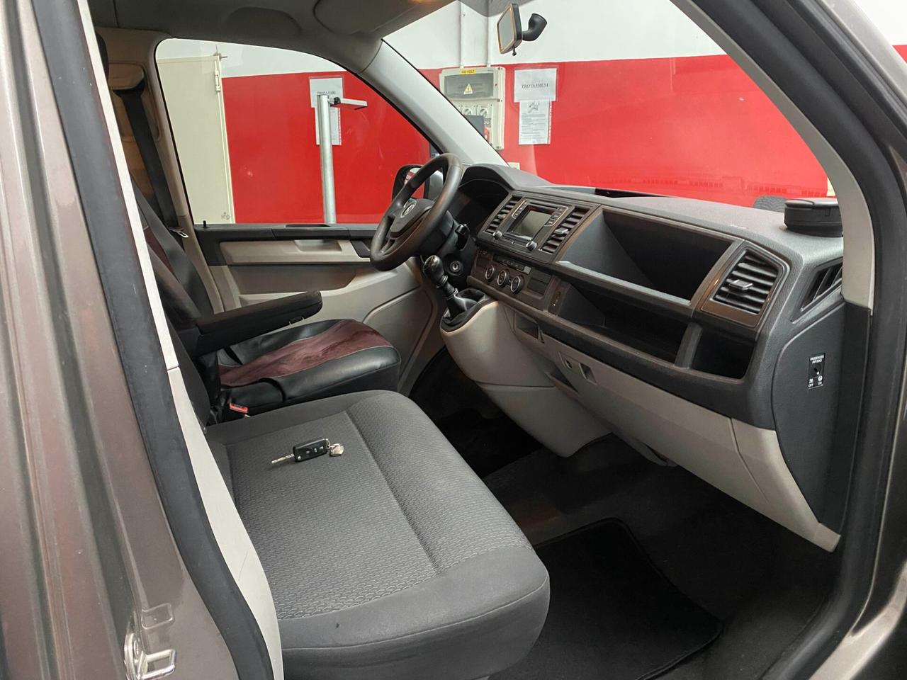 Volkswagen Transporter 2.0 TDI PC Kombi T6