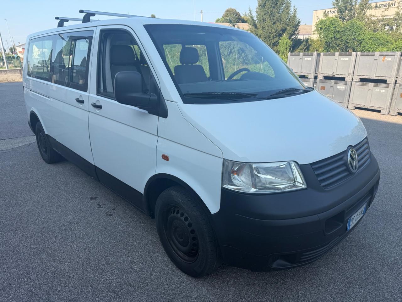 Volkswagen Transporter 2.5 TDI anno 2006 9 posti
