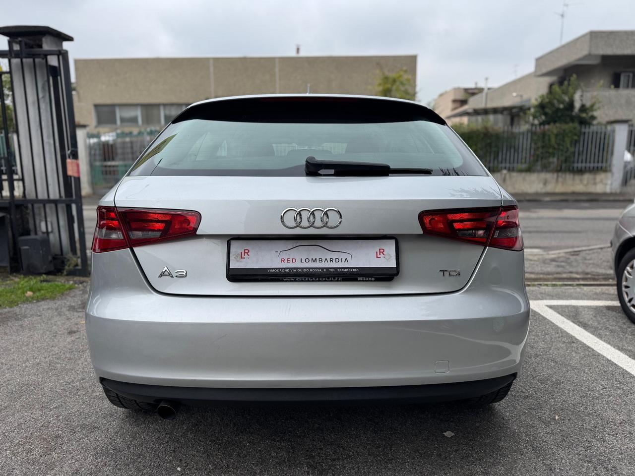 Audi A3 Cabrio 1.6 TDI 105 CV CR Ambition
