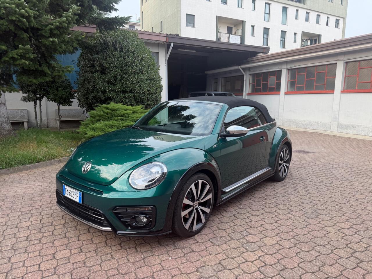 Volkswagen Maggiolino Cabrio 2.0 TSI DSG Sport Rline