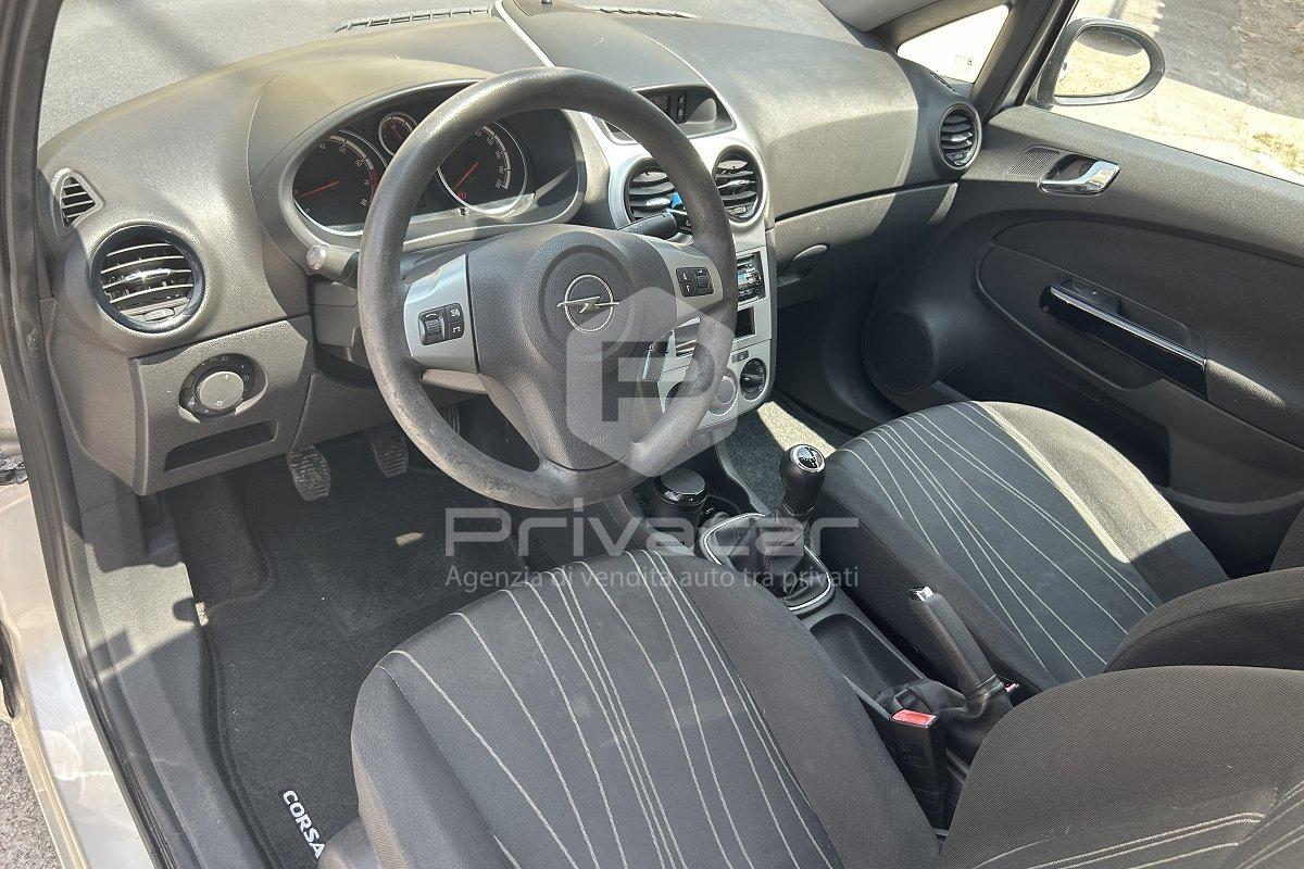 OPEL Corsa 1.2 5 porte Club