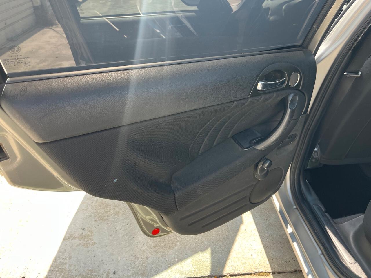 Alfa Romeo 147 1.9 JTD (120) 5 porte Exclusive OPACA