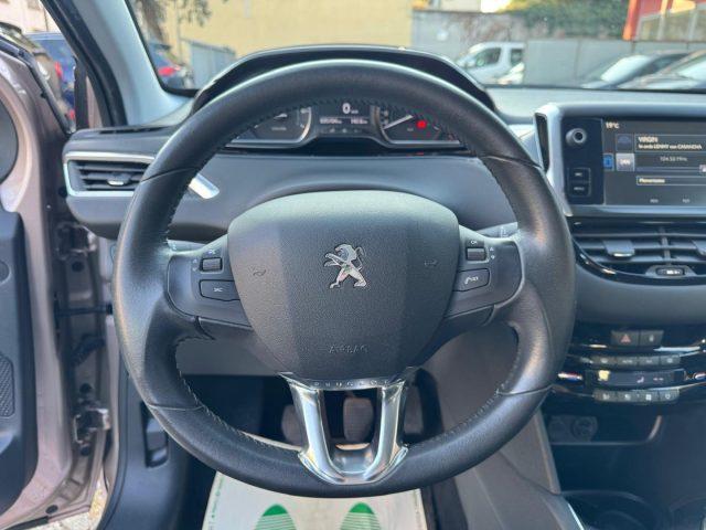 PEUGEOT 208 1° serie PureTech 82 5 porte Allure
