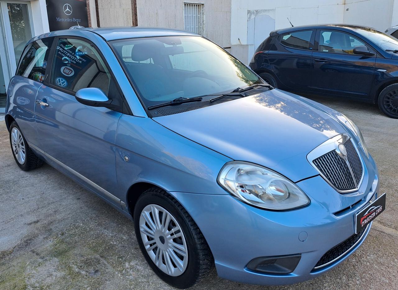 Lancia Ypsilon 1.2 CV 60 Oro Giallo neo patentati