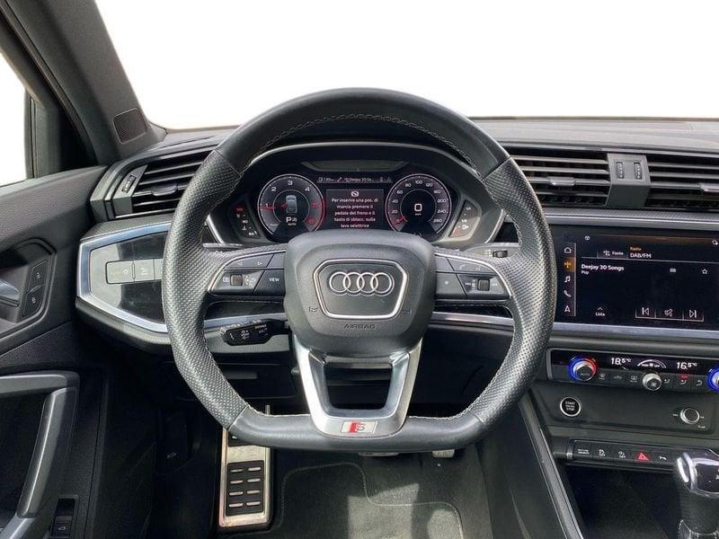 Audi Q3 Sportback 35 2.0 tdi S line edition s-tronic