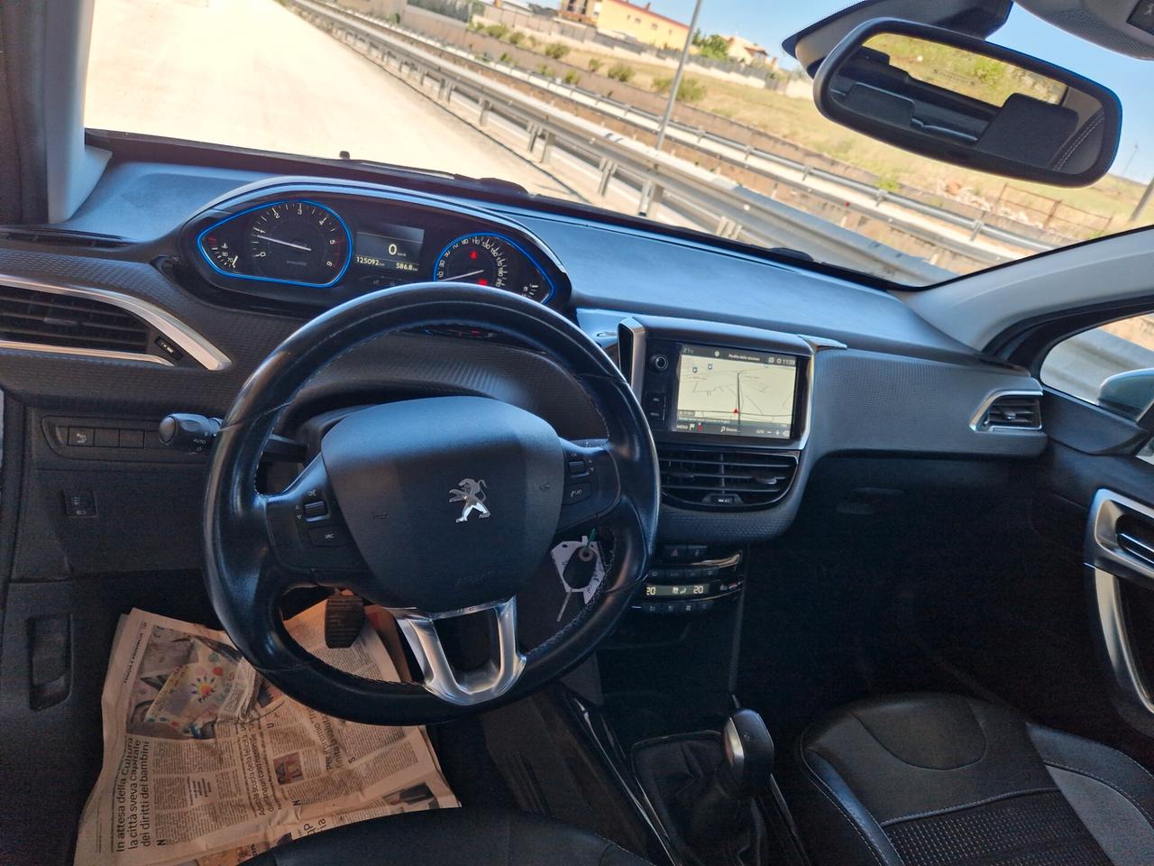 Peugeot 2008 BlueHDi 100 Allure