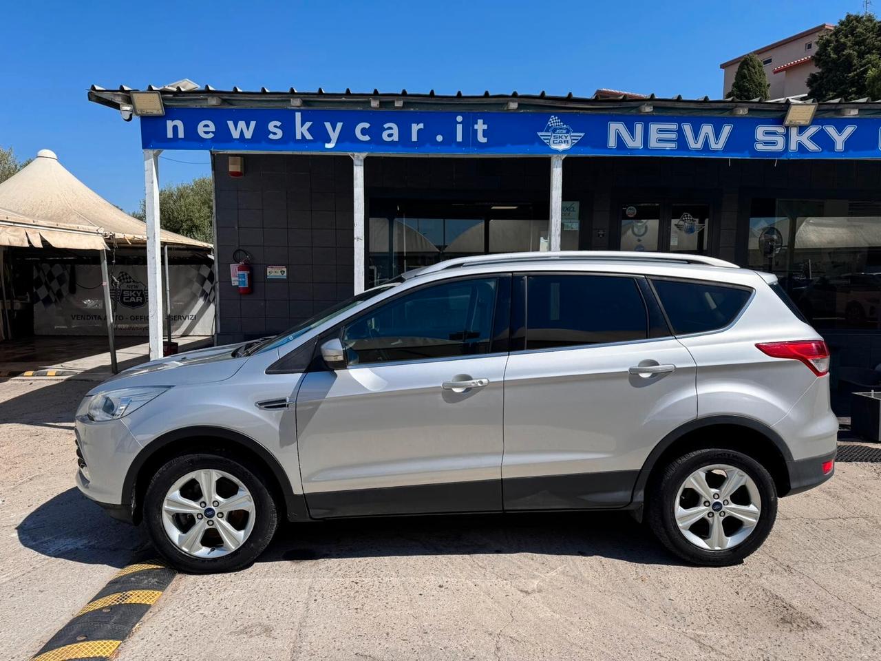 Ford Kuga 2.0 TDCI 150 CV S&S 4WD Powershift Titanium
