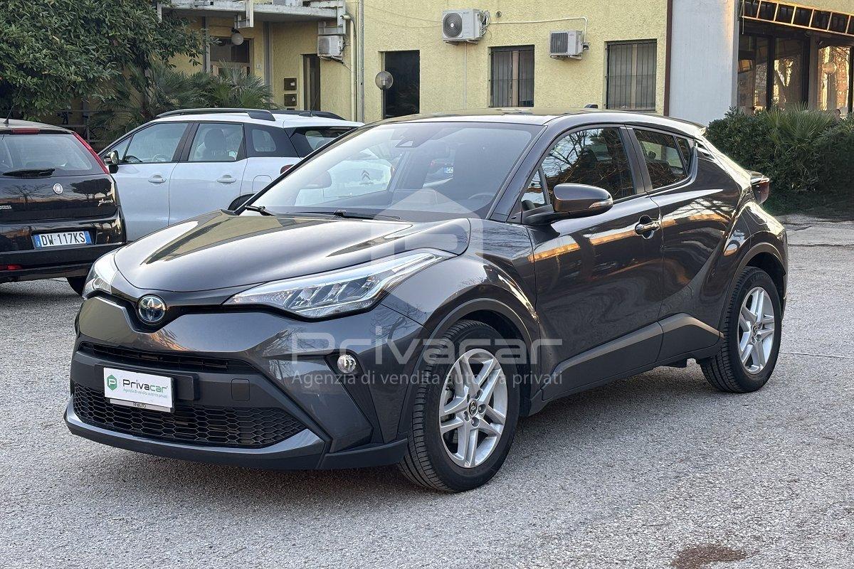 TOYOTA C-HR 1.8 Hybrid E-CVT Active