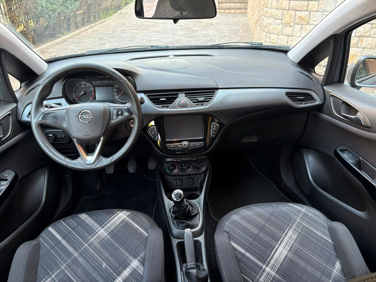 Opel Corsa 1.2 5 porte