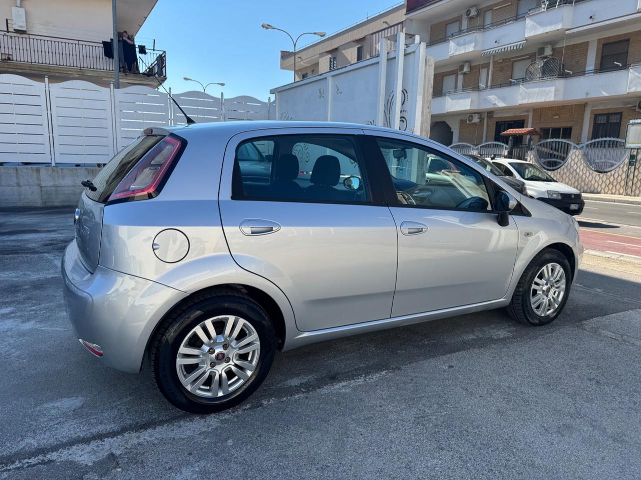 Fiat Punto 1.3 DIESEL 75CV Lounge 31/12/2013