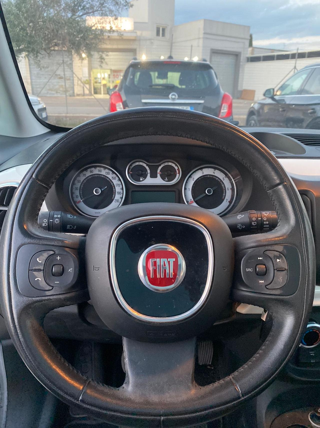 Fiat 500L 0.9 TwinAir Turbo Natural Power Panoramic Edition BG