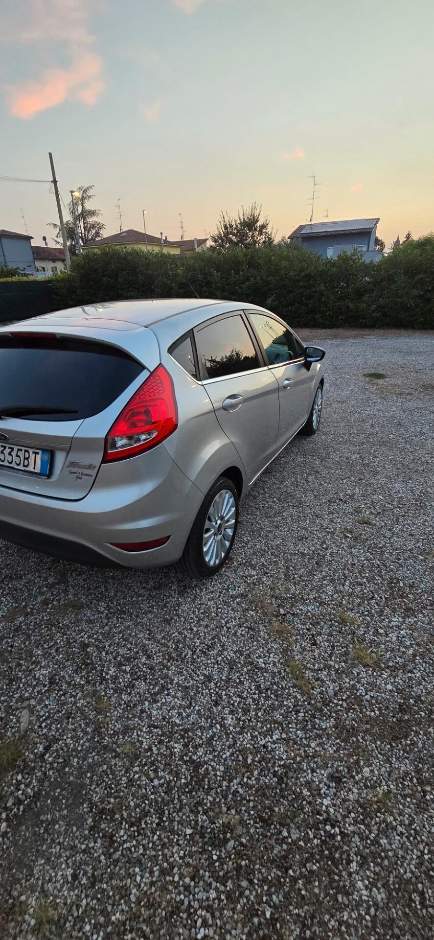 Ford Fiesta 1.4 tdci Titanium 5p