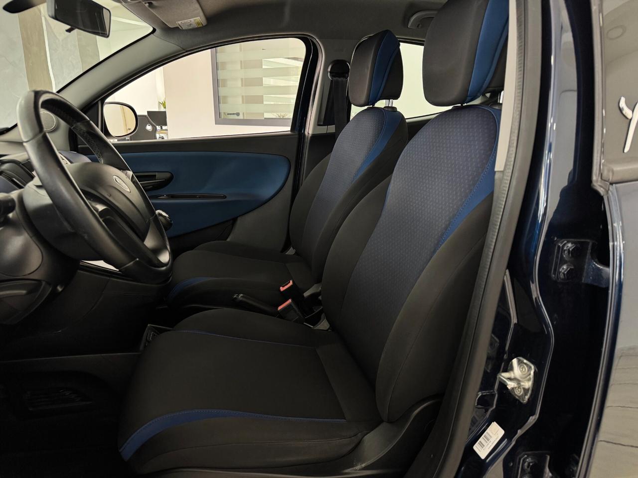 Lancia Ypsilon 1.2 69 CV 5 porte Gold
