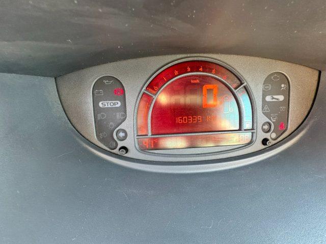 RENAULT Modus 1.2 16V Confort Privilège