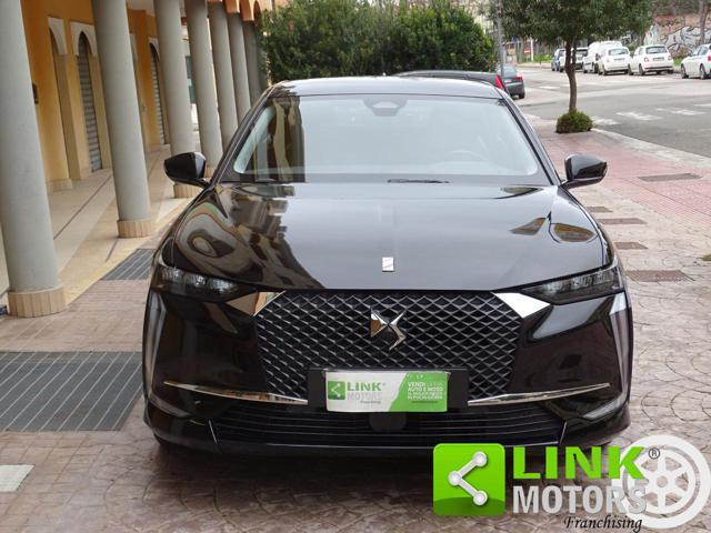 DS AUTOMOBILES DS 4 1.6 HYBRID 225 CV PERFORMANCE