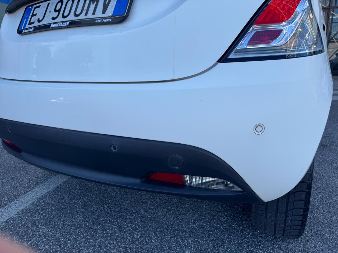 Lancia Ypsilon 1.2 69 CV Platinum 2011