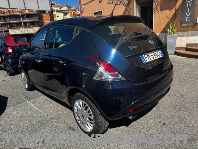 LANCIA Ypsilon 1.2 69 CV 5 porte GOLD + GPL /neopatentati