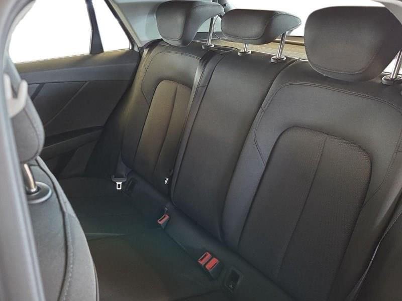 Audi Q2 35 TFSI S tronic Business