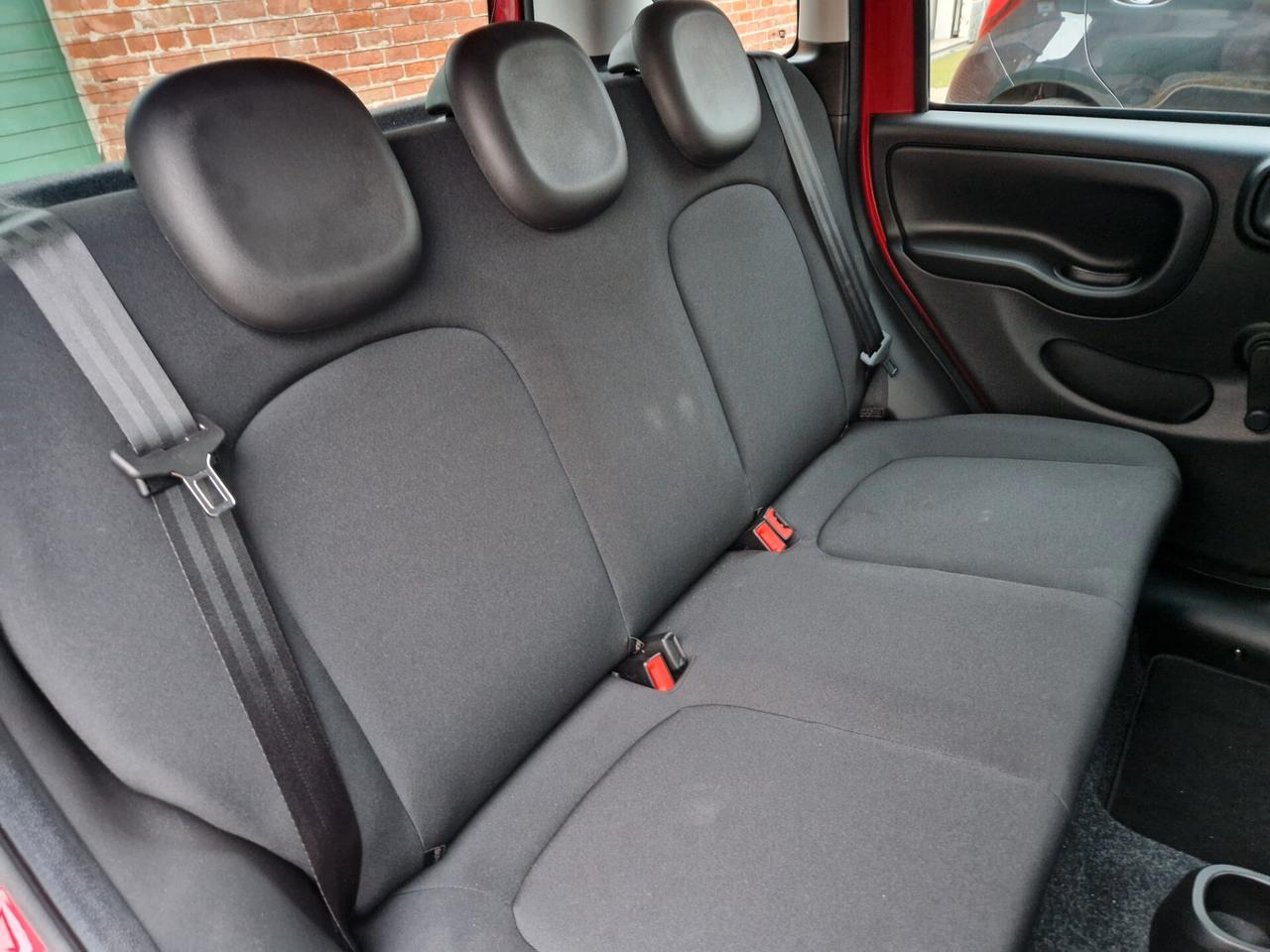 Fiat Panda hybrid 1.0 70CV "SOLO 700 km" Bluetooth, Sensori p