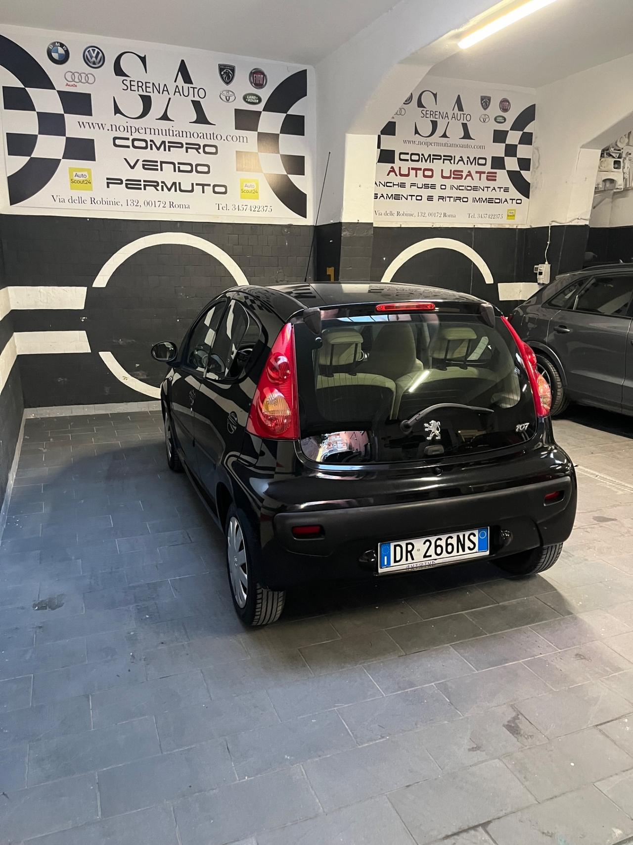 Peugeot 107 1.0 68CV 5p. Sweet Years 2Tronic