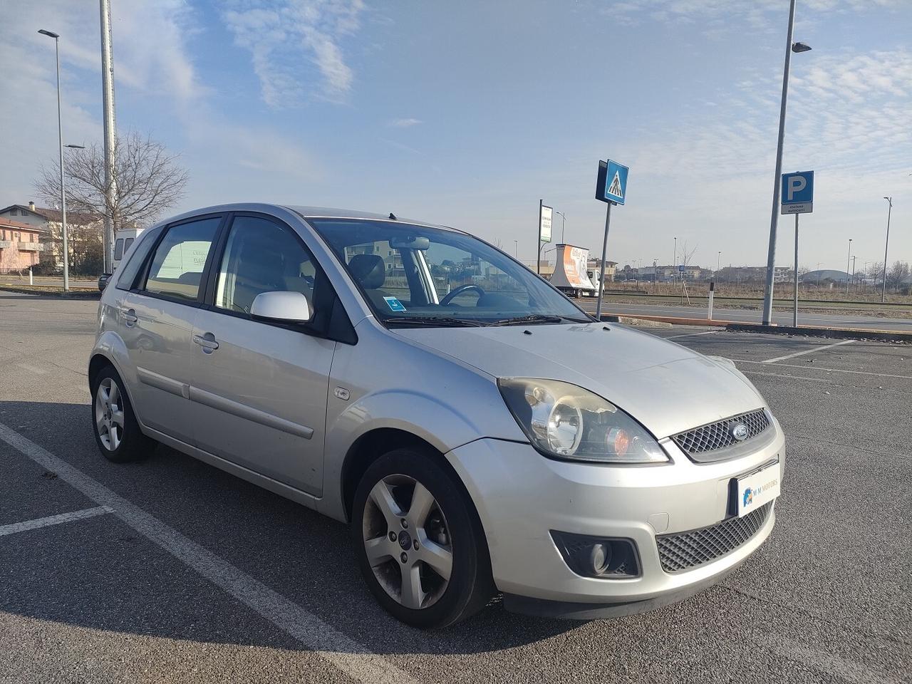 FORD Fiesta 5p 1.4 tdci Titanium