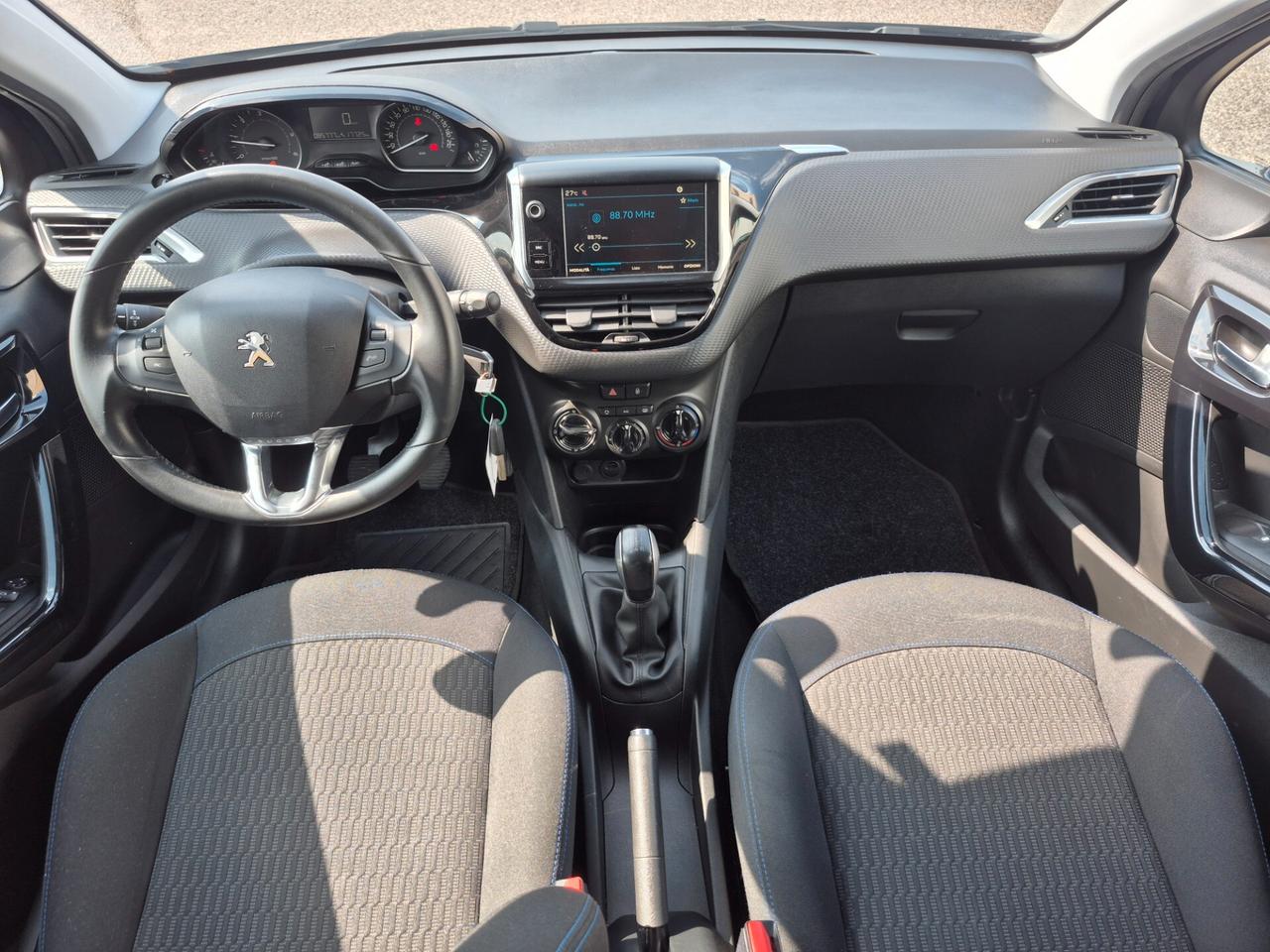 Peugeot 208 BlueHDi 100 S&S 5 porte Signature