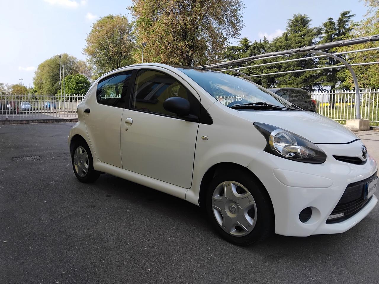 Toyota Aygo 1.0 12V VVT-i 5 porte Active Connect