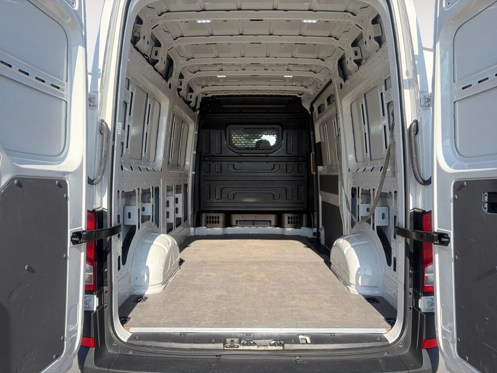 Volkswagen Crafter 35 2017 35 2.0 TDI 140CV L3H3 Business