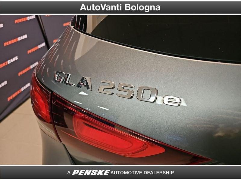 Mercedes-Benz GLA GLA 250 e hybrid EQ Premium