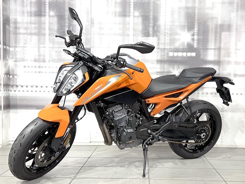 KTM Duke 790