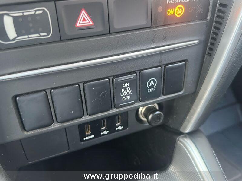 Mitsubishi L200 Cab VI 2019 Diesel d.cab 2.3d Invite Connect 4wd 150cv