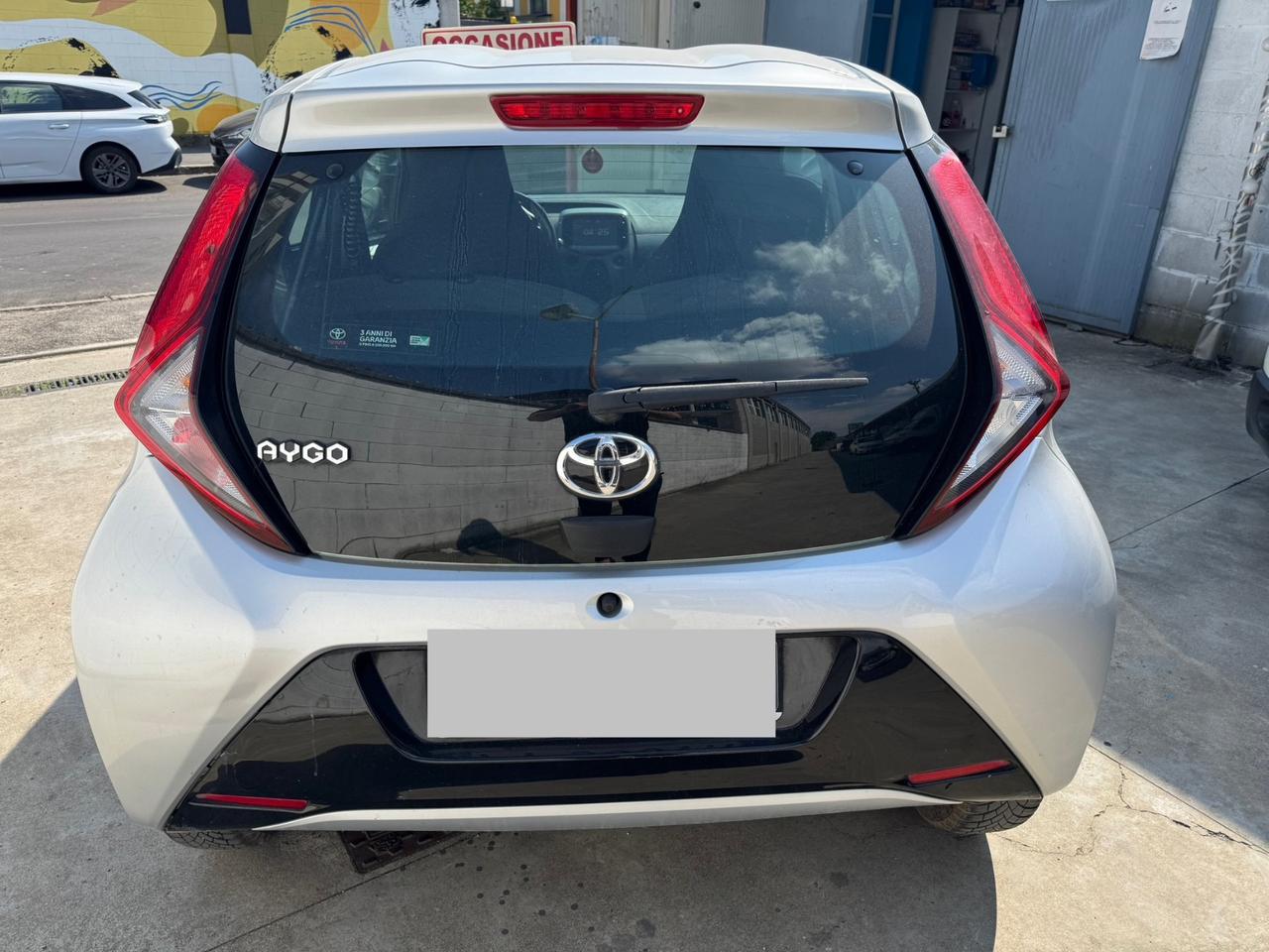 Toyota Aygo 1.0 VVT-i 72 CV 5 porte x-cite