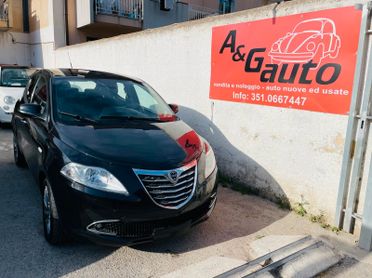 Lancia Ypsilon 1.2 69 CV 5 porte Gold