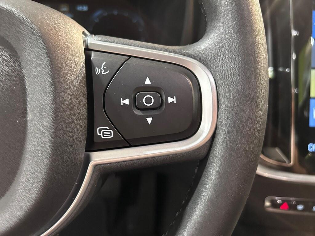 Volvo V60 2.0 B4 Momentum Business Pro