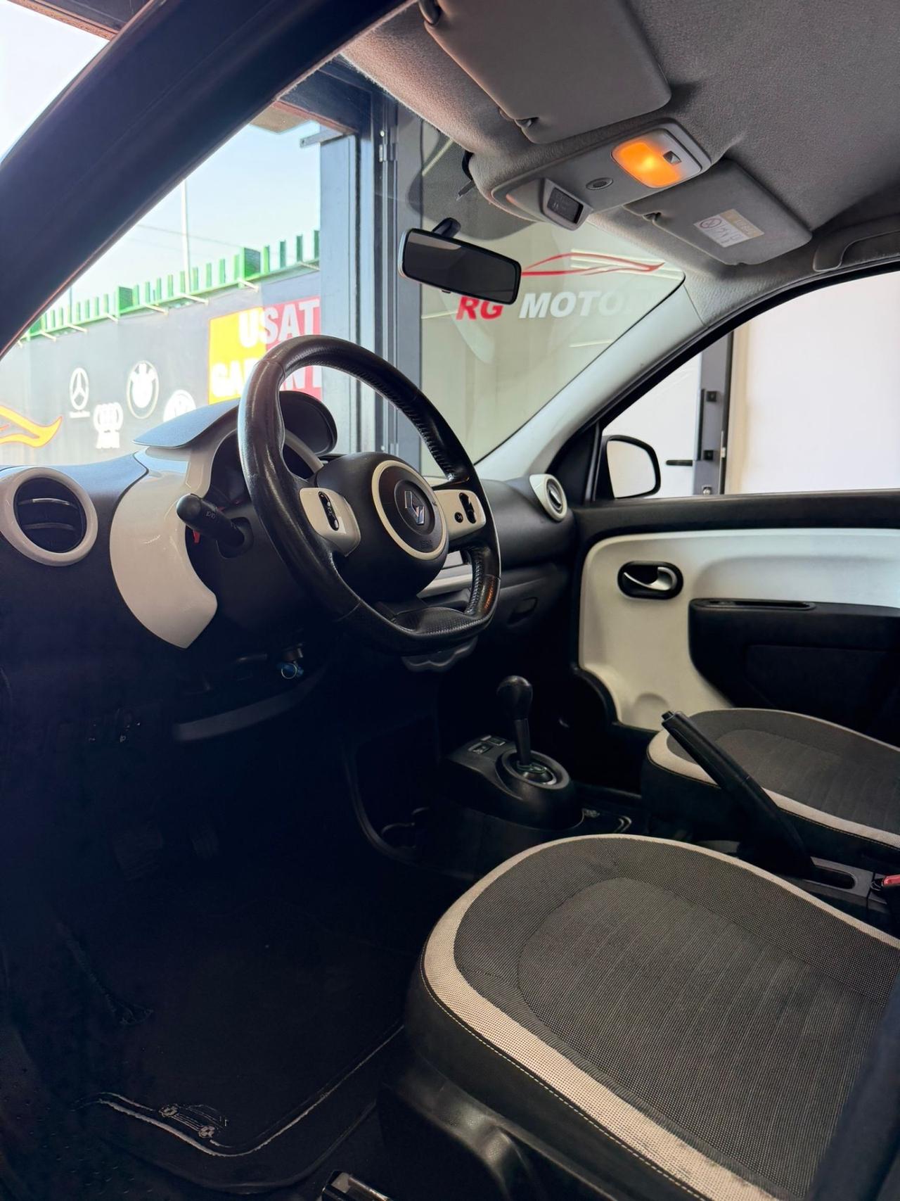 Renault Twingo SCe EDC Intens