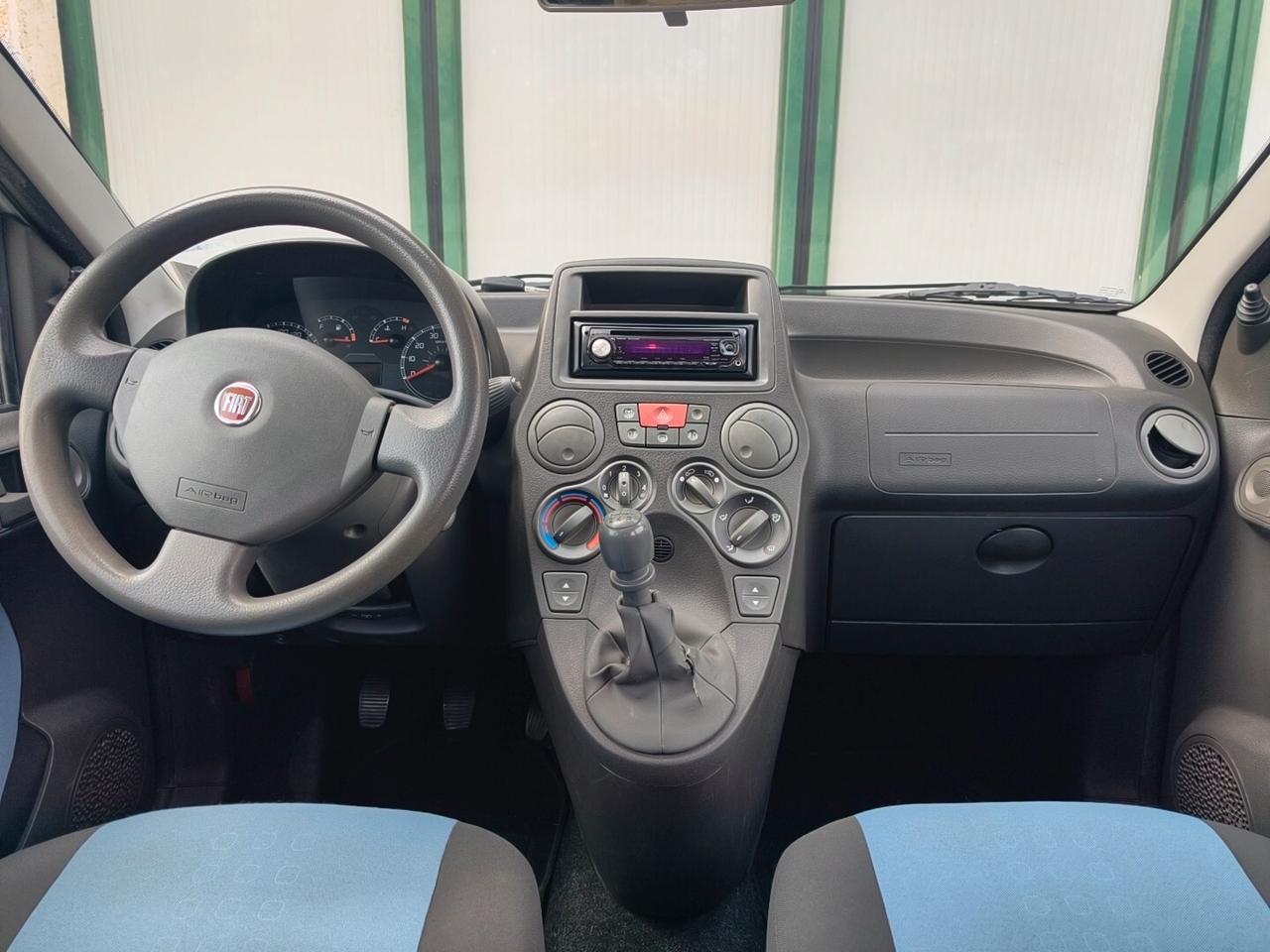 Fiat Panda 1.2 BENZINA NEOPATENTATI POCHI KM PRONTA CONSEGNA