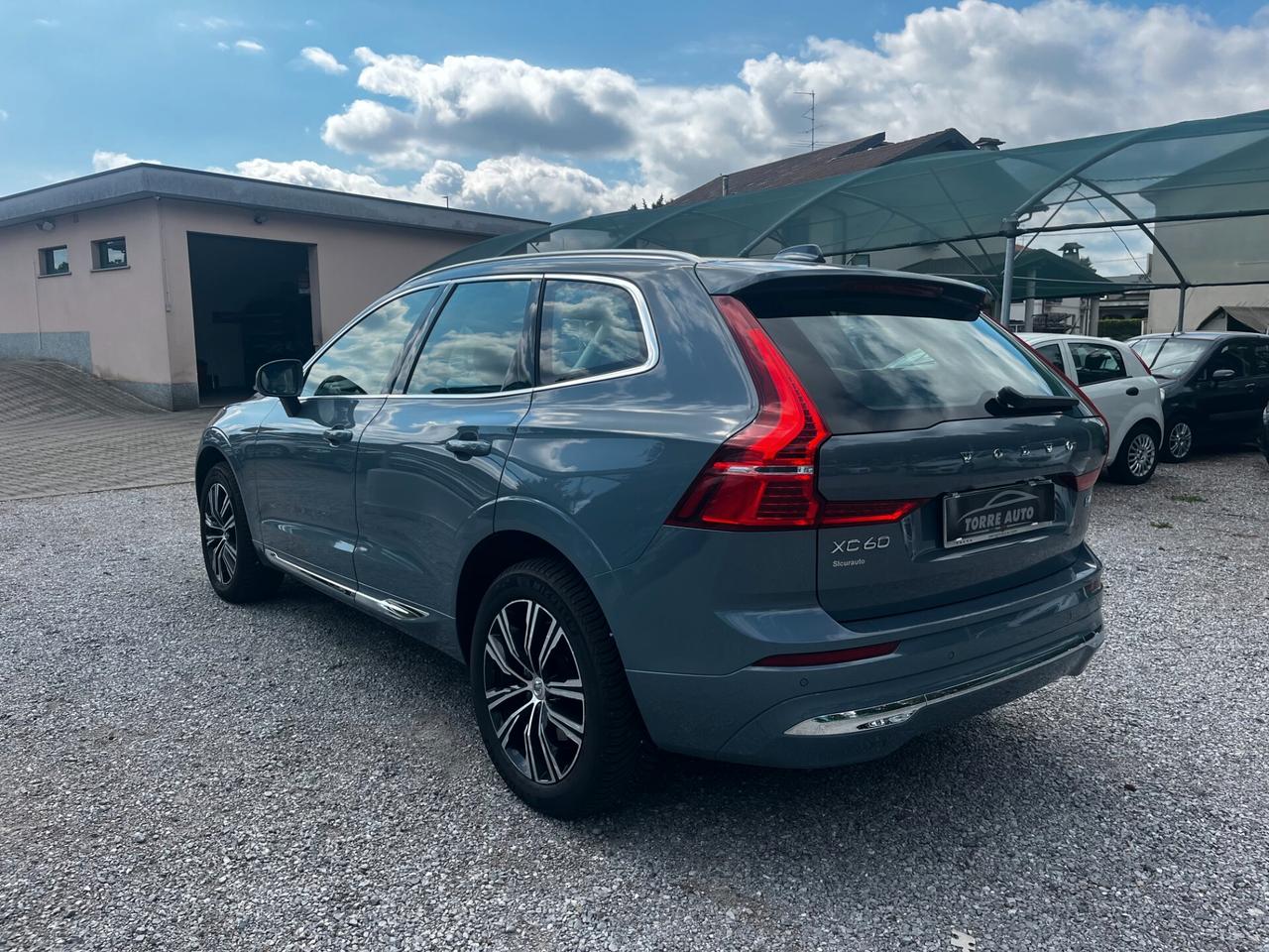 Volvo XC 60 XC60 B4 (d) AWD Geartronic Momentum Pro