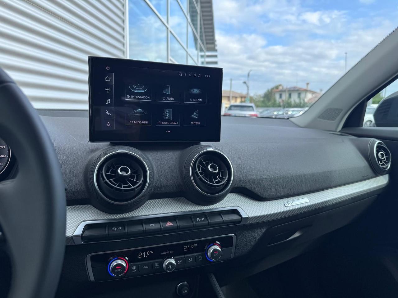 AUDI Q2 35 TDI S-TRONIC S-LINE