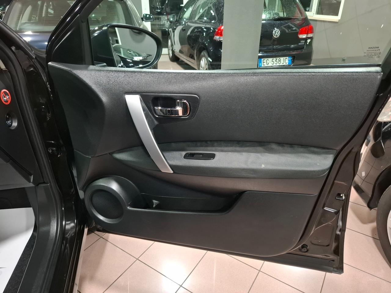 Nissan Qashqai 1.6 benzina Tekna Neopatentato