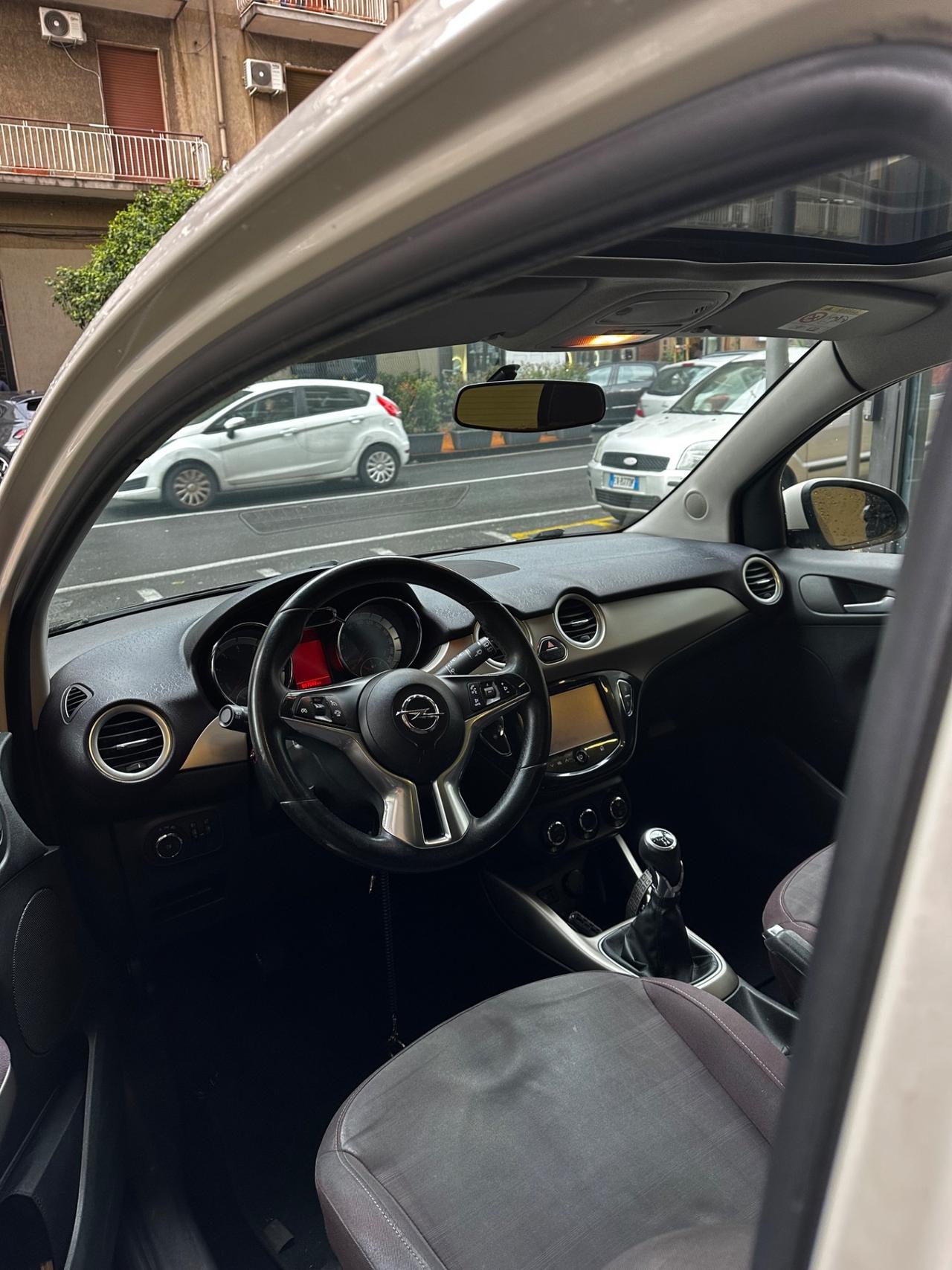 Opel Adam 1.2 70 CV