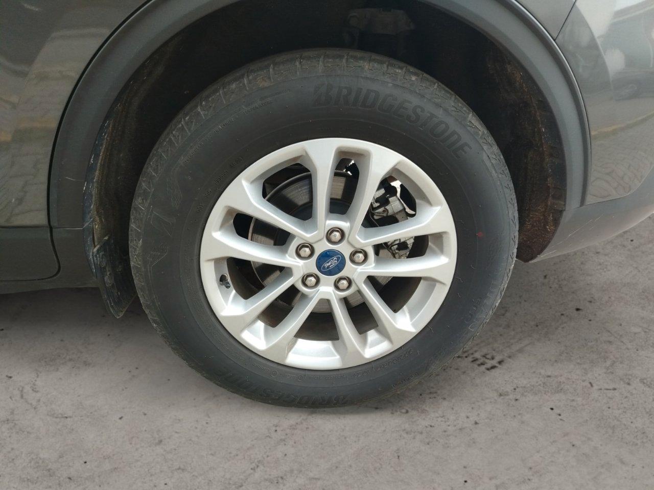 Ford Kuga 2.0 ecoblue Titanium 2wd 120cv auto