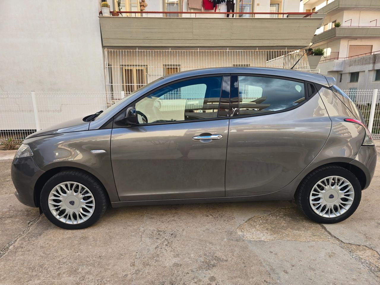 Lancia Ypsilon 3a serie 1.2 5P Platinum