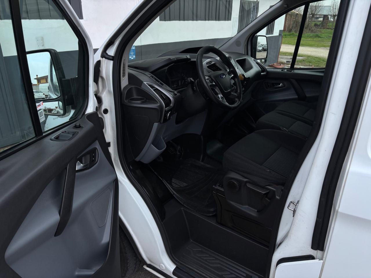 Ford Transit Custom 2.2 TDCI. Garanzia 12 mesi